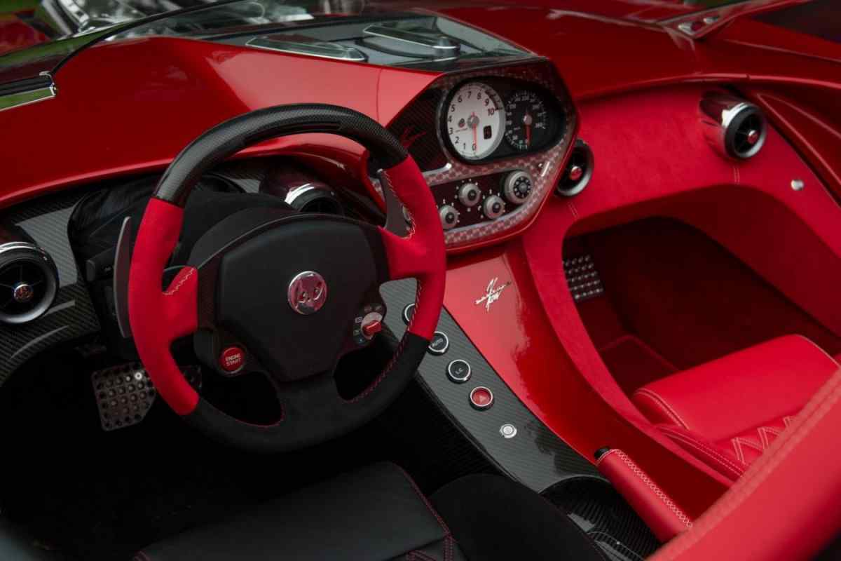 Майже Ferrari, або унікальний дизайнерський суперкар Kode57